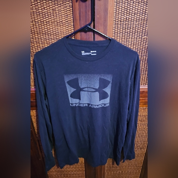 Under Armour EUC Men's Black Long Sleeve Shirt - Picture 1 of 1